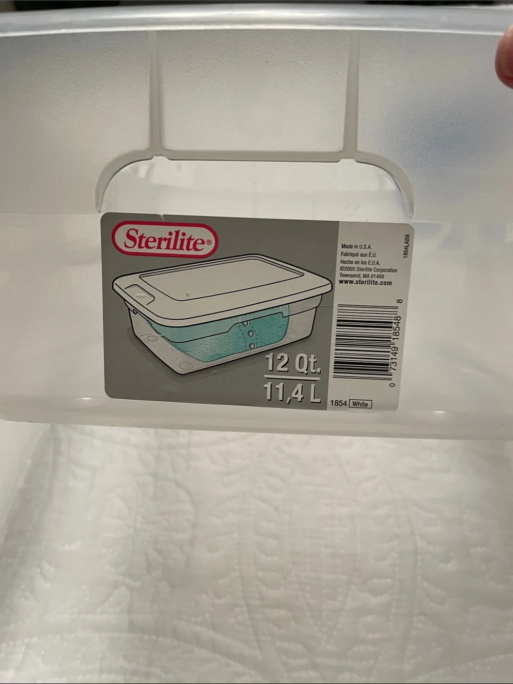 Set of 4 STERILITE Plastic Storage Containers or Bins with Lids Lightly Used